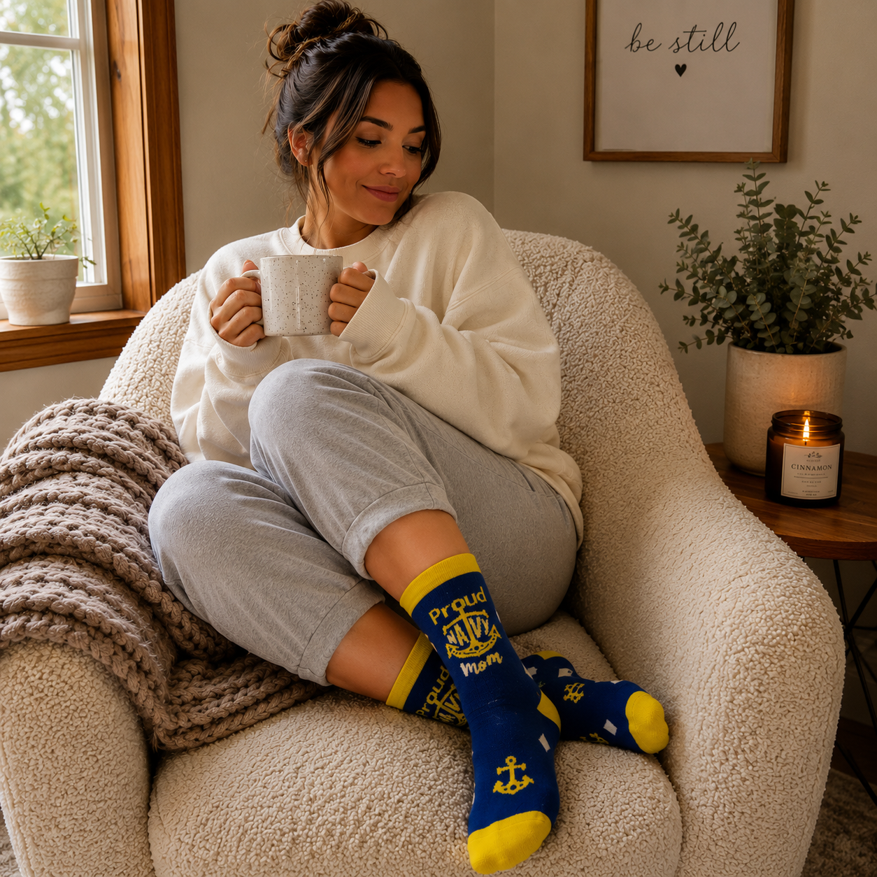 Proud Navy Mom Women's Crew Socks